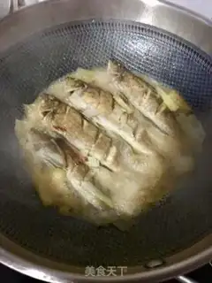 Make Pineapple for six-line fish step 11