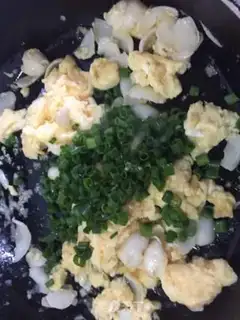 Make Lily eggs step 7