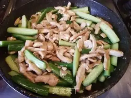 Make cucumber fried chicken step 9