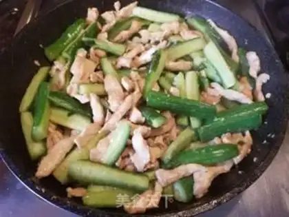 Make cucumber fried chicken step 10