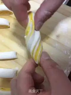 Make Small roll step 9
