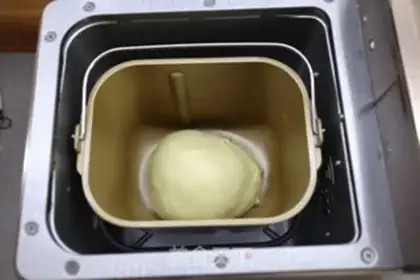 Make Light cream hot dog bread step 4