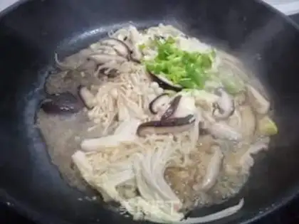 Make Golden mushroom fried eggs step 7