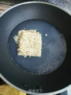 Make Seafood steak soup noodles step 6