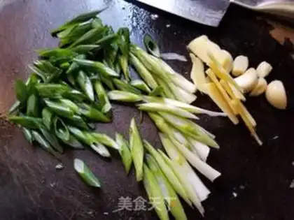 Make Tofu-burned goldfish step 2