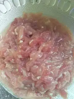 Make Garlic fried meat step 1