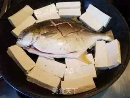 Make Tofu-burned goldfish step 4