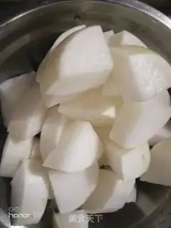 Make Piggy radish soup step 2