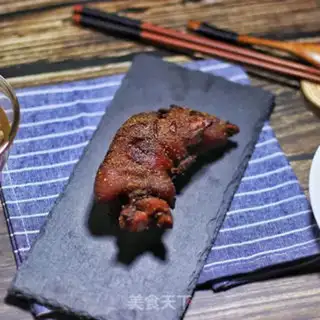 Make Roasted pig hoof step 2