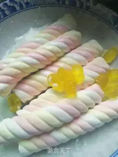 Make Strawberry pudding step 1