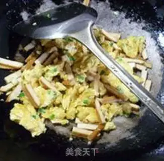 Make Scrambled onions step 10