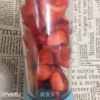 Make Strawberry Moose step 1