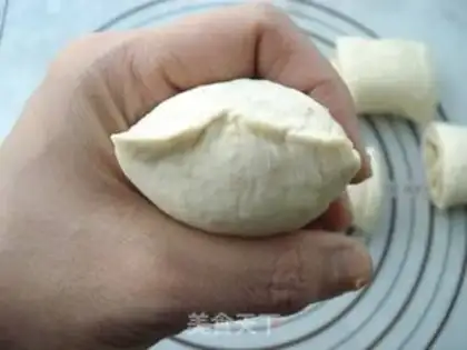 Make Sesame sauce pancakes step 4
