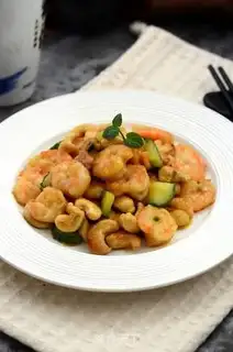 Make Cashew shrimp step 7