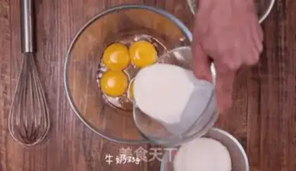 Make Strawberry cake step 1
