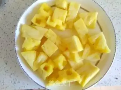 Make Pineapple crotch step 2