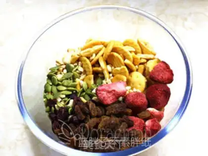 Make Snack and berries step 0