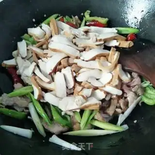 Make Doudou fried meat step 8