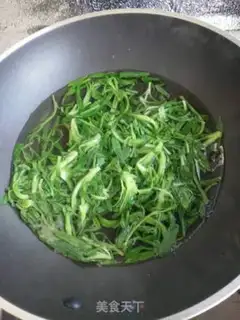 Make Noodles and pork chops step 0
