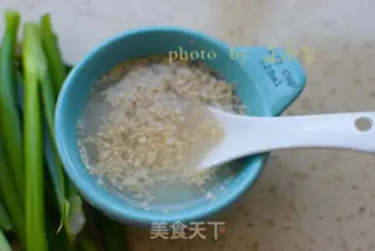 Make Hand-on-on-on-coins step 1