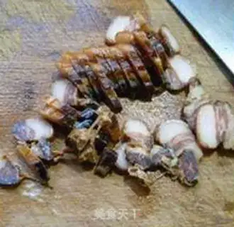 Make Garlic pork for mushrooms step 5