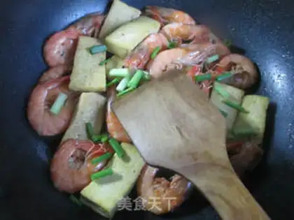 Make Old tofu burns shrimp step 10