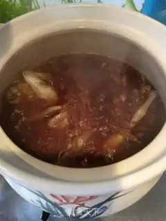 Make Worm and pigeon soup step 1