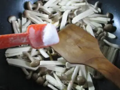 Make Crab mushrooms fried tofu dry step 5