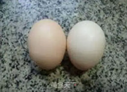 Make Cricket eggs fried old tofu step 1