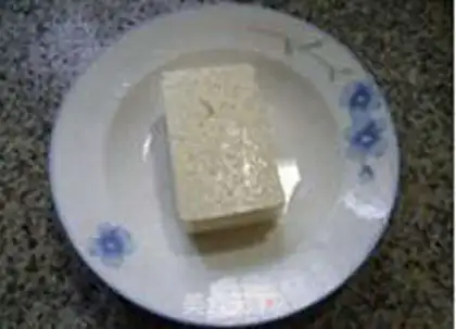 Make Cricket eggs fried old tofu step 2