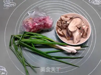 Make Onion mushrooms step 0