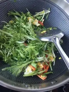 Make Brycetal fried eggs step 5