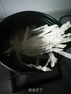 Make Oily noodles step 1