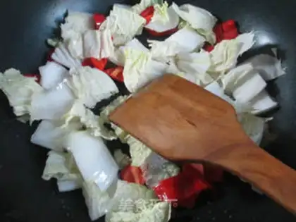 Make Paprika cabbage step 1