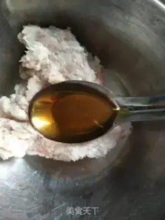 Make Poo-gut shrimp-ball seaweed soup step 0