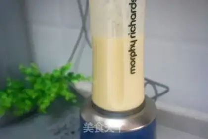 Make Pineapple shake step 3