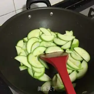 Make Spicy meat soup step 3
