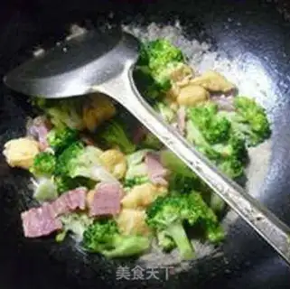 Make Soy-cracked broccoli step 9