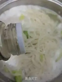 Make Noodle cabbage step 5