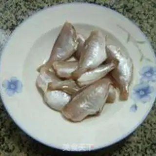 Make Rubber fish boil tofu step 1