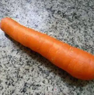 Make Carrot and white meat step 0