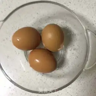 Make Fried eggs step 1