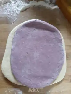 Make Double-coloured buns step 1