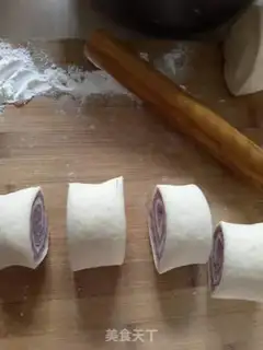 Make Double-coloured buns step 2