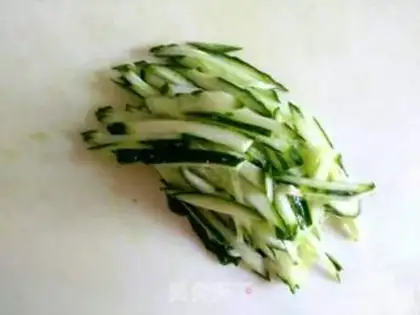 Make Shrimp pickles and egg soup step 1