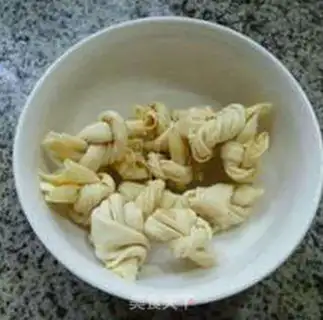 Make A thousand pairs of lentils on the wings step 1