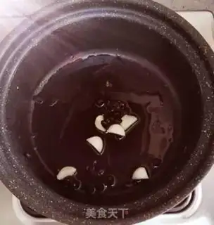 Make Kyo-tae meat noodles step 1