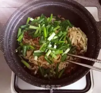 Make Kyo-tae meat noodles step 3