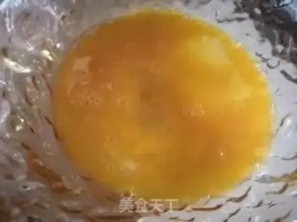 Make cucumber fried oatmeal noodles step 1