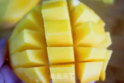 Make Mango milkshake step 0
